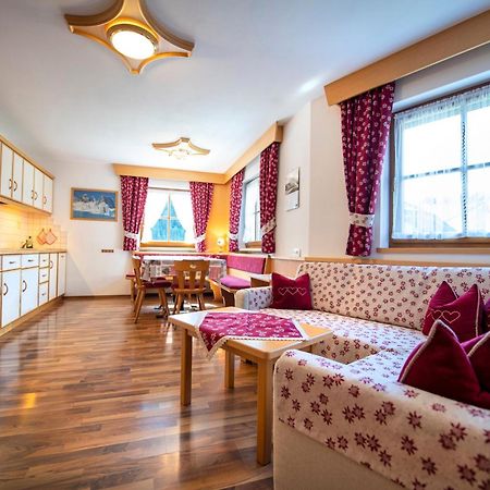 Apartments Miara Santa Cristina Val Gardena 外观 照片