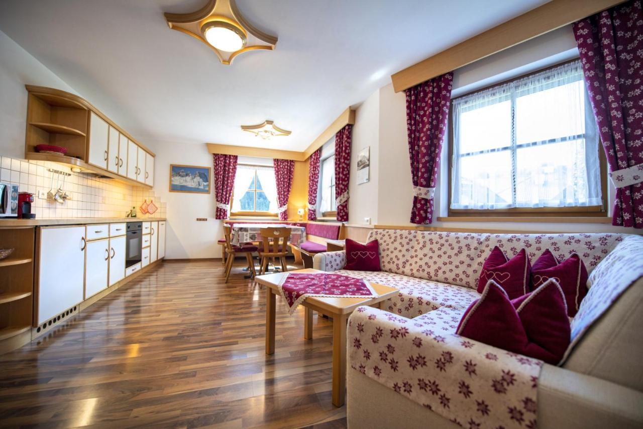 Apartments Miara Santa Cristina Val Gardena 外观 照片
