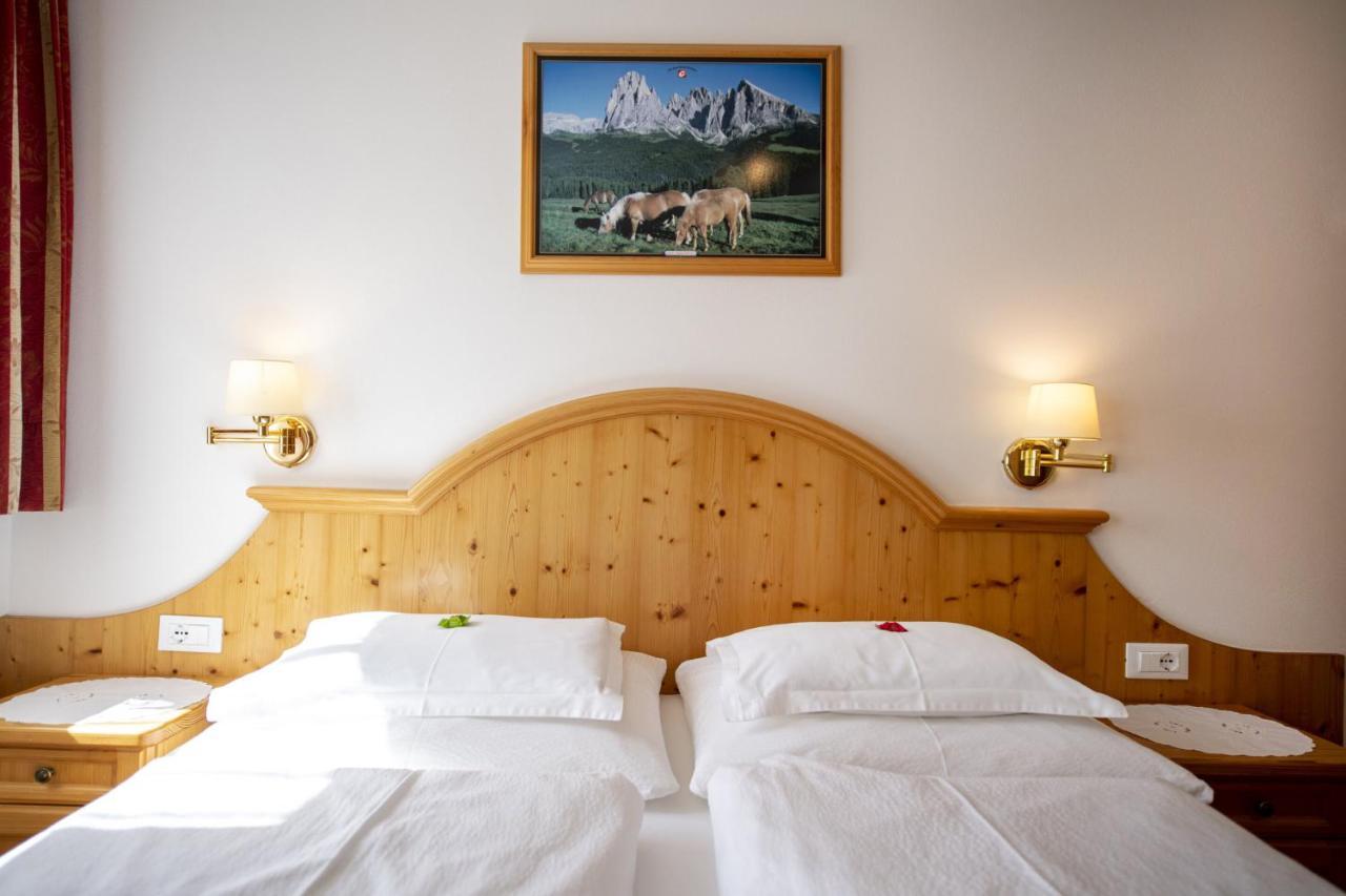 Apartments Miara Santa Cristina Val Gardena 外观 照片