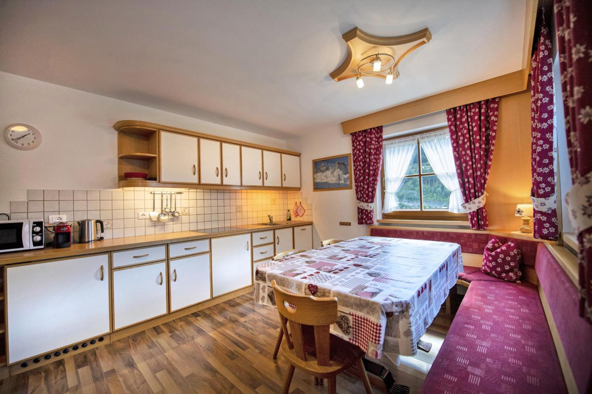 Apartments Miara Santa Cristina Val Gardena 外观 照片